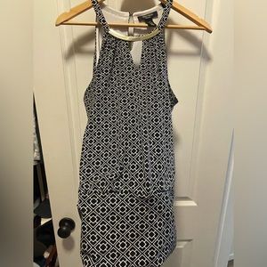 Blk n Wht short sleeve top
